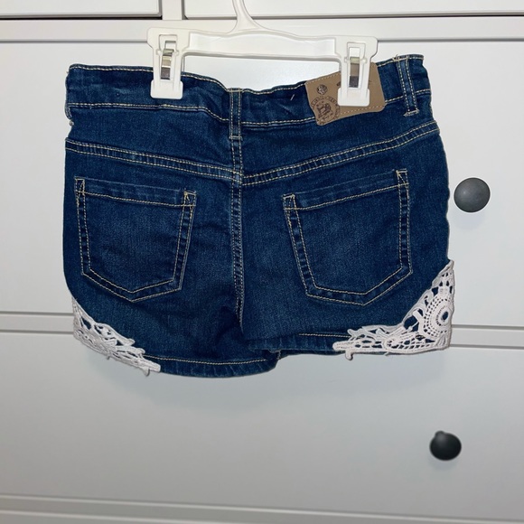 Girls jean shorts - Picture 2 of 2